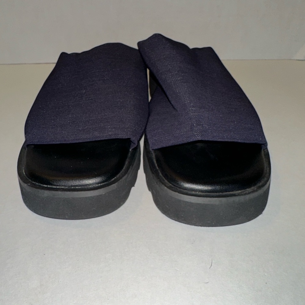 Prima Royal slip on shoes size 8.5